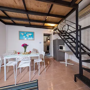 https://sikulahouse-apartment-in-the-city-center.catania-hotels.net